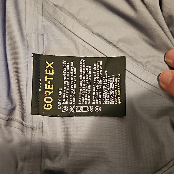 Mountain Hardwear Dawnlight 3L GORE-TEX® PRO - Picture 4 of 7